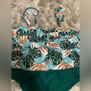 SHEIN Swim Vcay 3pack Bikini Swimsuit & Beach Skirt